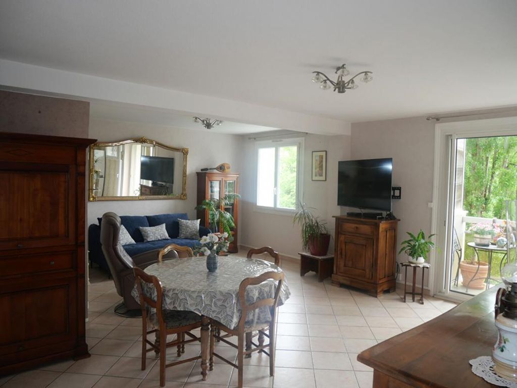 Achat appartement à vendre 3 pièces 67 m² - Sainte-Foy-lès-Lyon