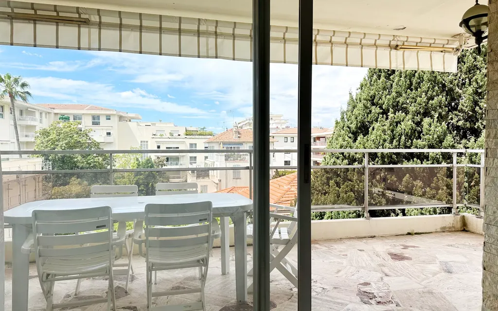 Achat appartement à vendre 3 pièces 71 m² - Cannes