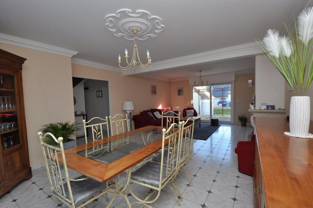 Achat maison 5 chambre(s) - Bruyères-le-Châtel