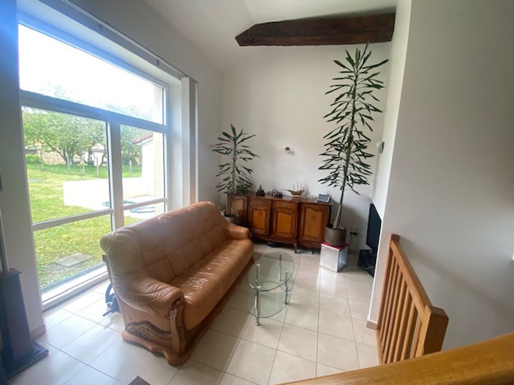 Achat maison à vendre 2 chambres 74 m² - Chaillac-sur-Vienne