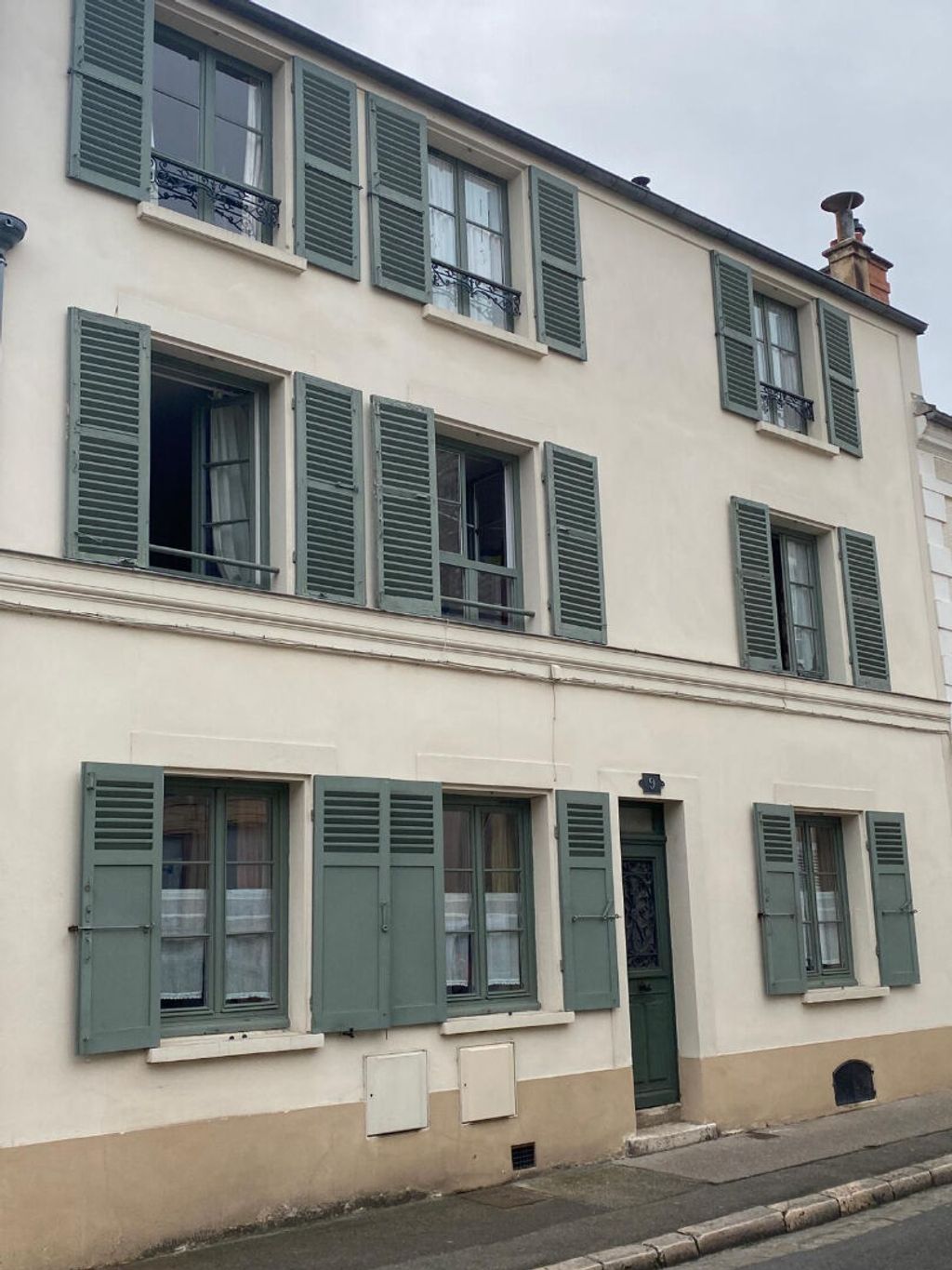 Achat maison à vendre 4 chambres 117 m² - Fontainebleau