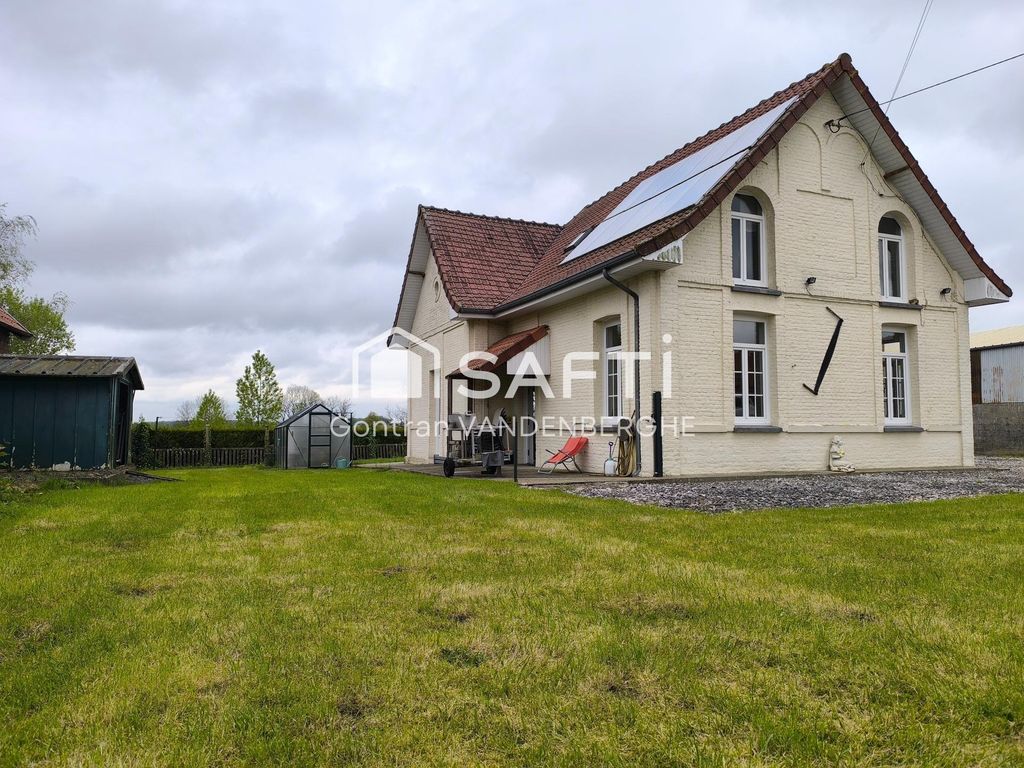 Achat maison à vendre 4 chambres 122 m² - Bailleul-aux-Cornailles