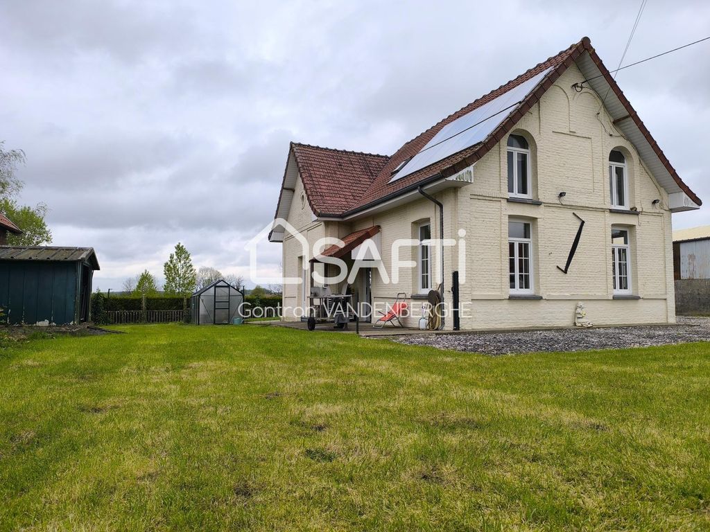 Achat maison à vendre 4 chambres 122 m² - Bailleul-aux-Cornailles