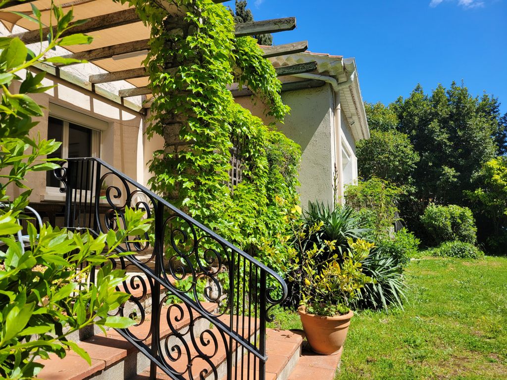 Achat maison à vendre 5 chambres 150 m² - Toulon