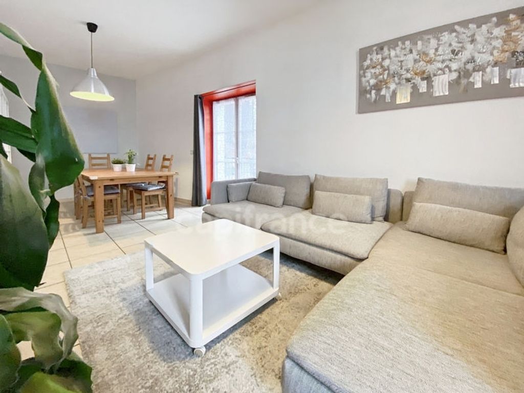 Achat maison à vendre 3 chambres 110 m² - Gex