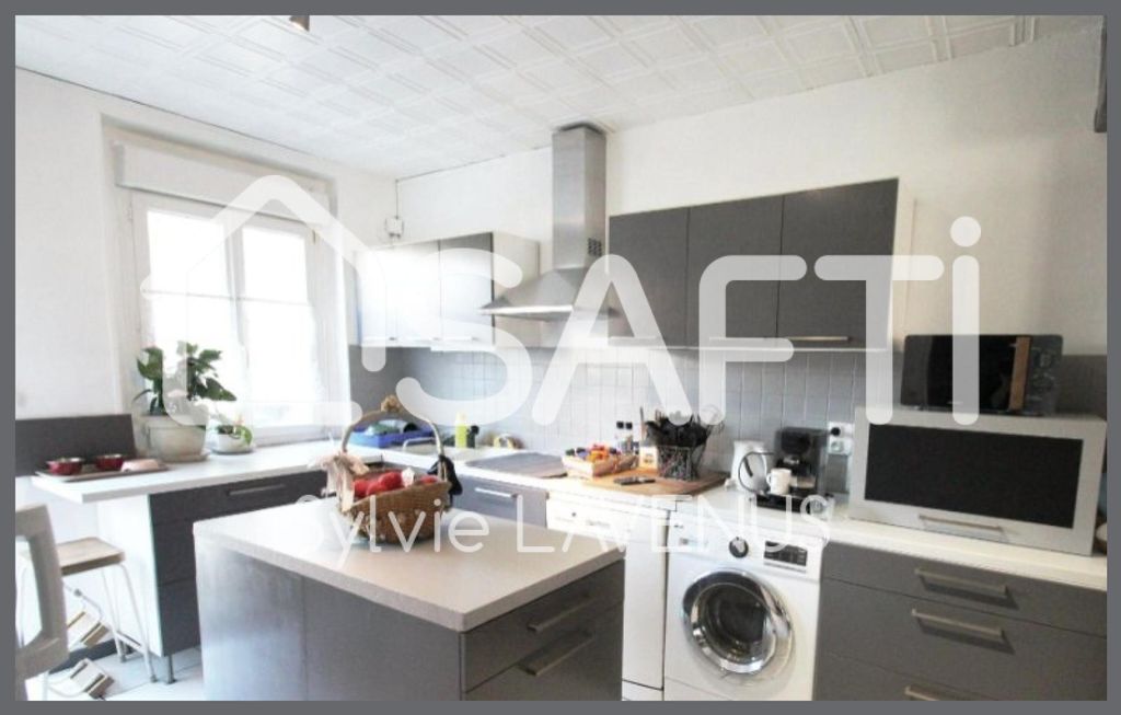 Achat maison à vendre 3 chambres 110 m² - Neuilly-Saint-Front