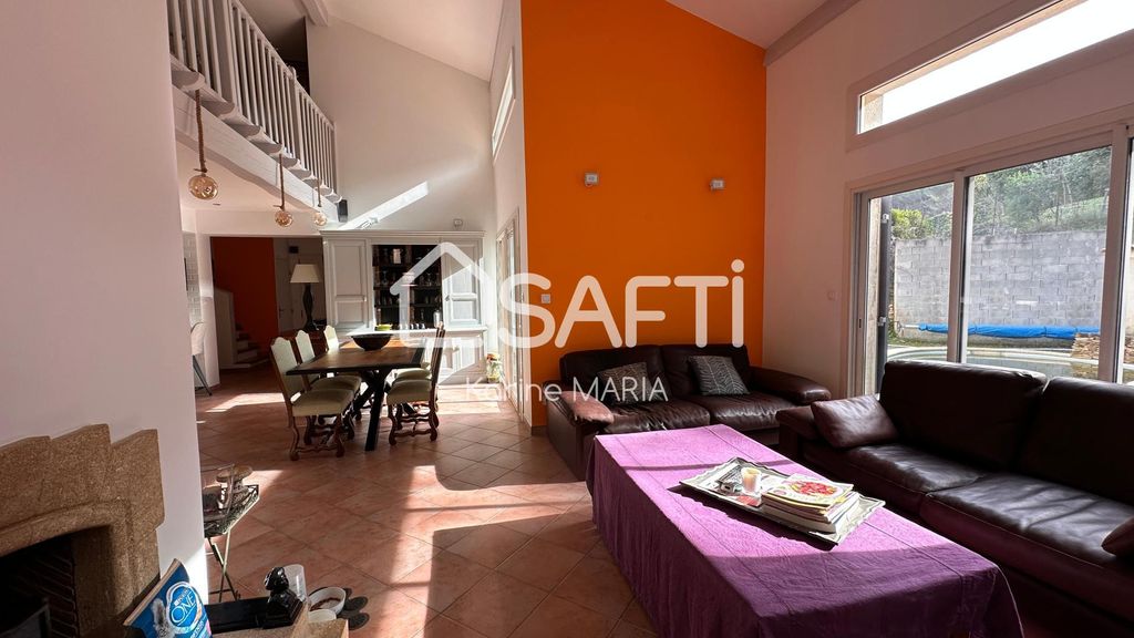 Achat maison à vendre 4 chambres 172 m² - Carnoux-en-Provence