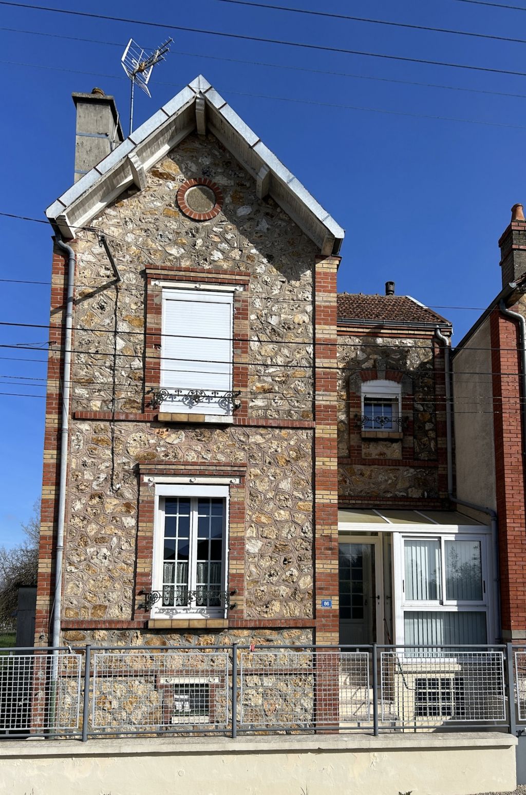Achat maison à vendre 2 chambres 95 m² - Romilly-sur-Seine