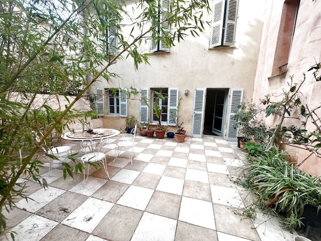 Achat appartement à vendre 4 pièces 97 m² - Hyères