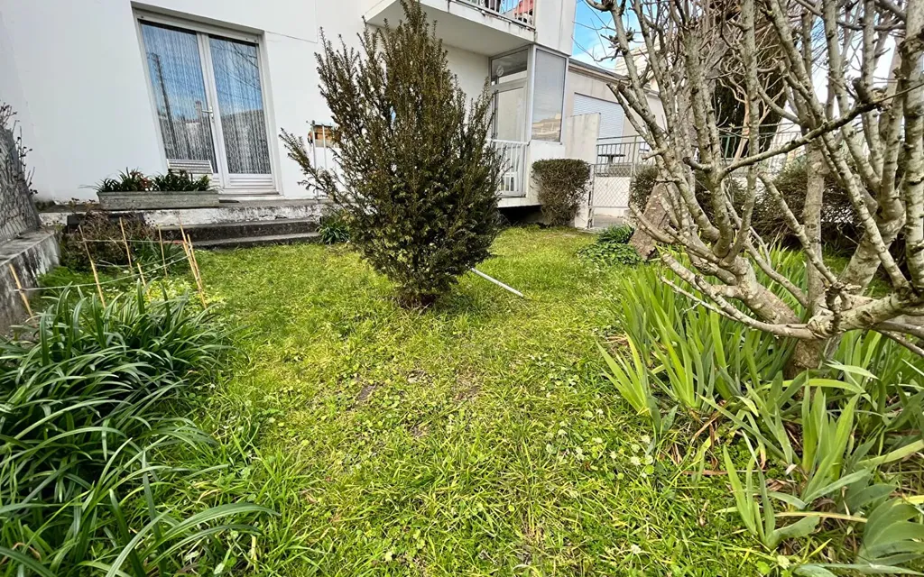 Achat appartement à vendre 3 pièces 58 m² - Royan