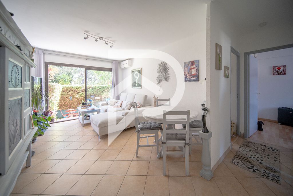 Achat appartement à vendre 3 pièces 51 m² - Saint-Raphaël