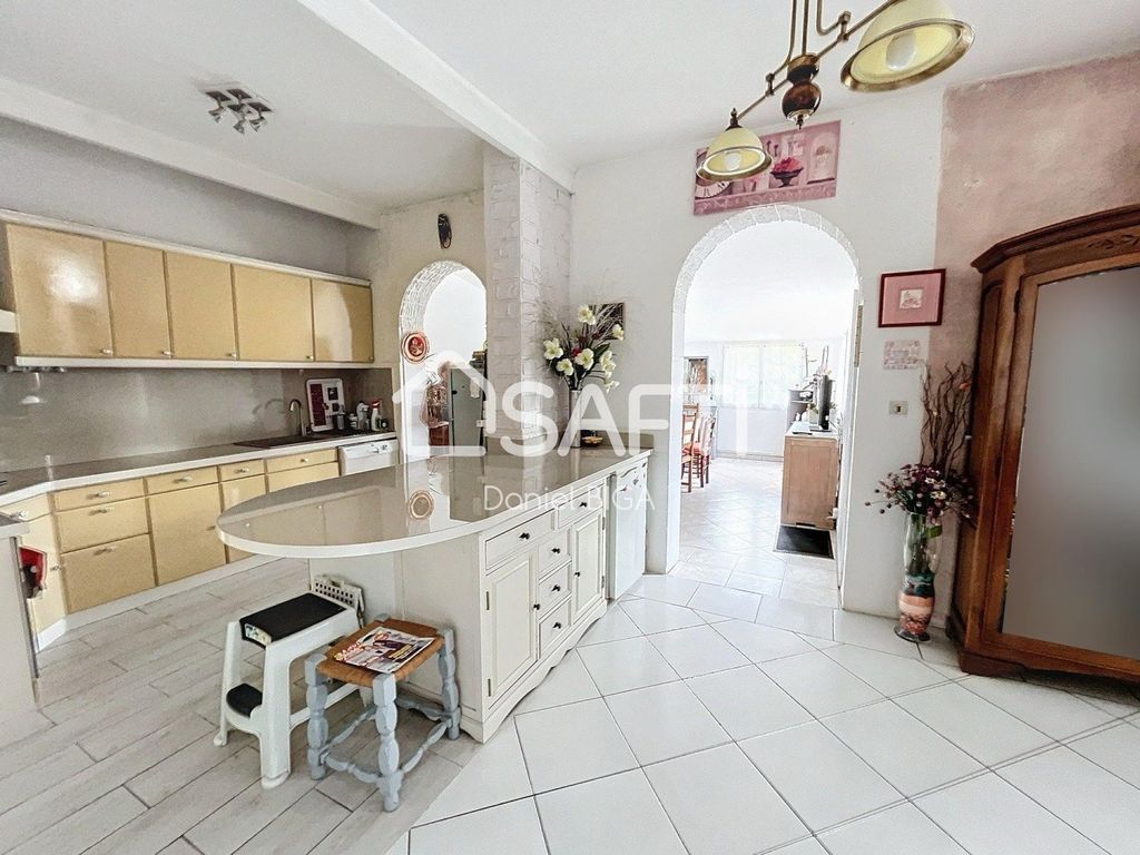 Achat maison à vendre 4 chambres 135 m² - Marseille 12ème arrondissement