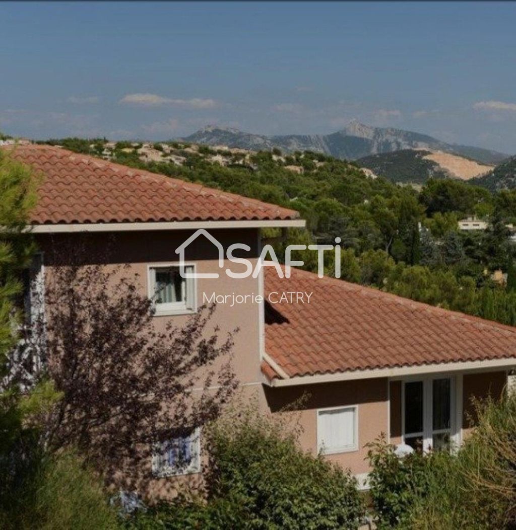 Achat appartement à vendre 2 pièces 27 m² - Carnoux-en-Provence