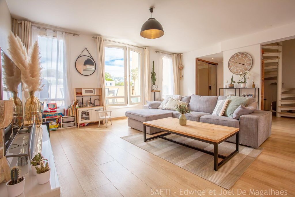 Achat duplex à vendre 5 pièces 81 m² - Maurepas