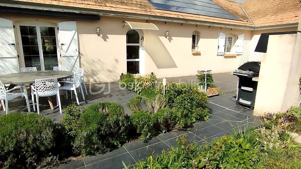 Achat maison à vendre 5 chambres 210 m² - Le Neubourg