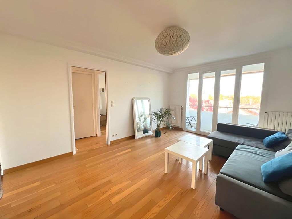 Achat appartement à vendre 4 pièces 73 m² - Suresnes