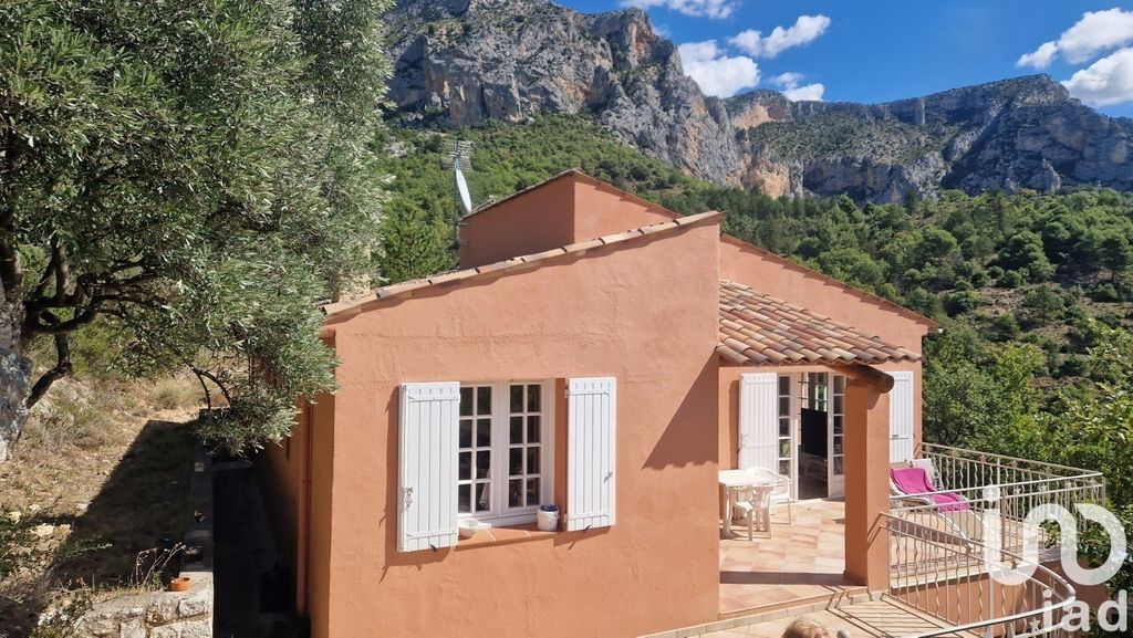 Achat maison à vendre 3 chambres 95 m² - Moustiers-Sainte-Marie