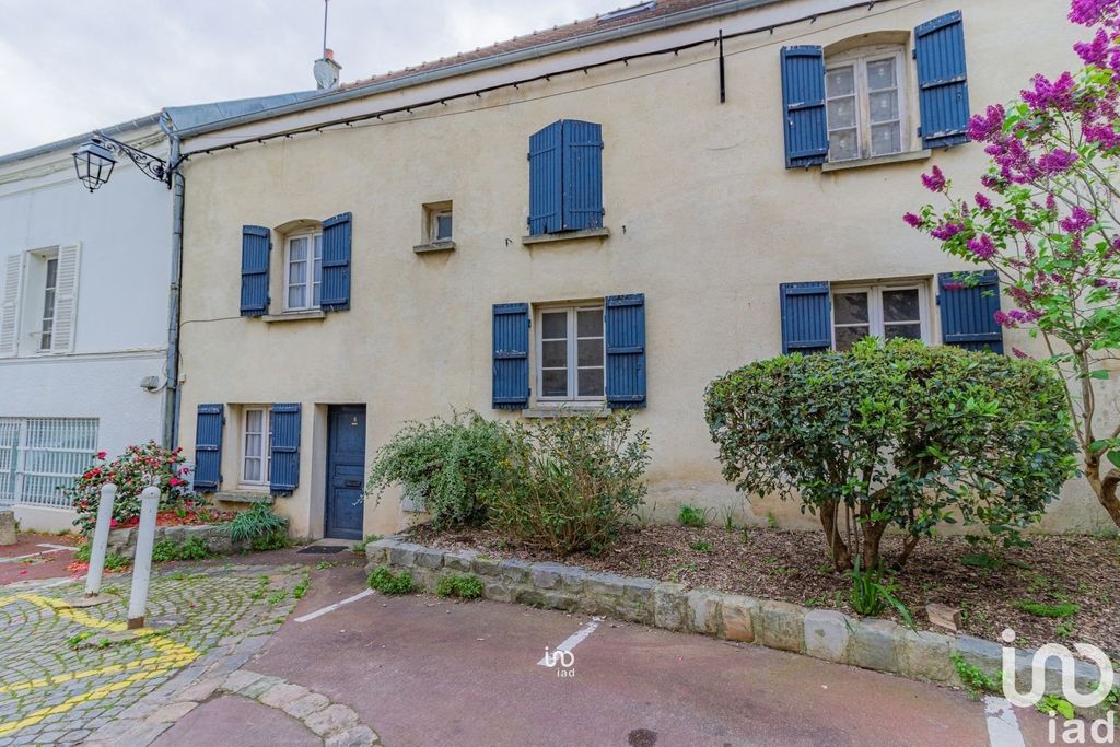 Achat maison à vendre 5 chambres 143 m² - Épône