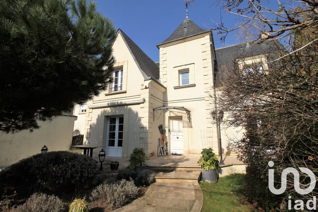 Achat maison à vendre 5 chambres 238 m² - Villecresnes