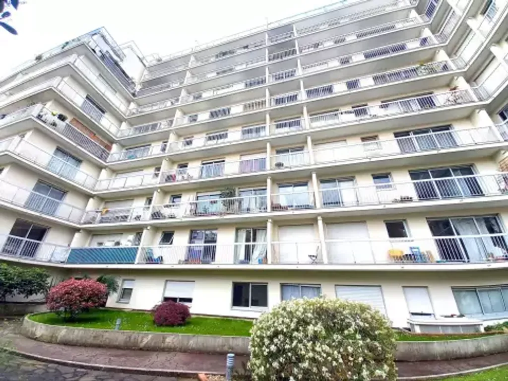 Achat appartement à vendre 4 pièces 85 m² - Paris 18ème arrondissement