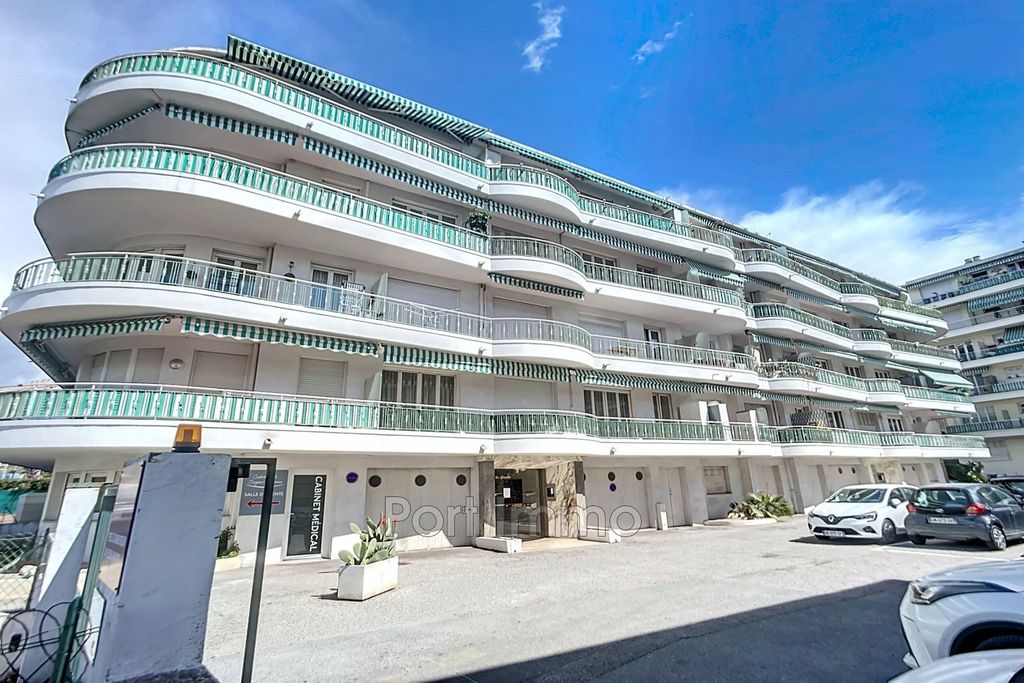 Achat appartement à vendre 3 pièces 63 m² - Cagnes-sur-Mer