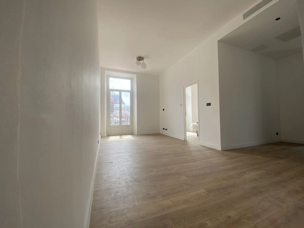 Achat appartement à vendre 2 pièces 49 m² - Nice