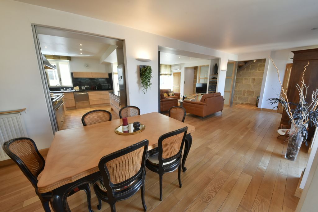 Achat maison à vendre 5 chambres 334 m² - Brive-la-Gaillarde