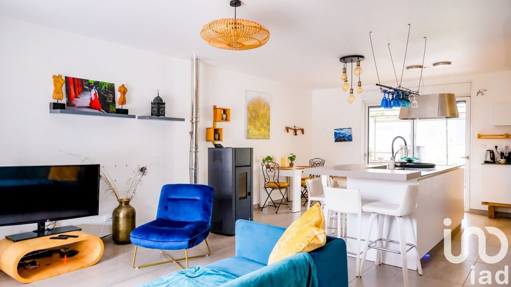Achat maison à vendre 4 chambres 120 m² - Bussy-Saint-Georges