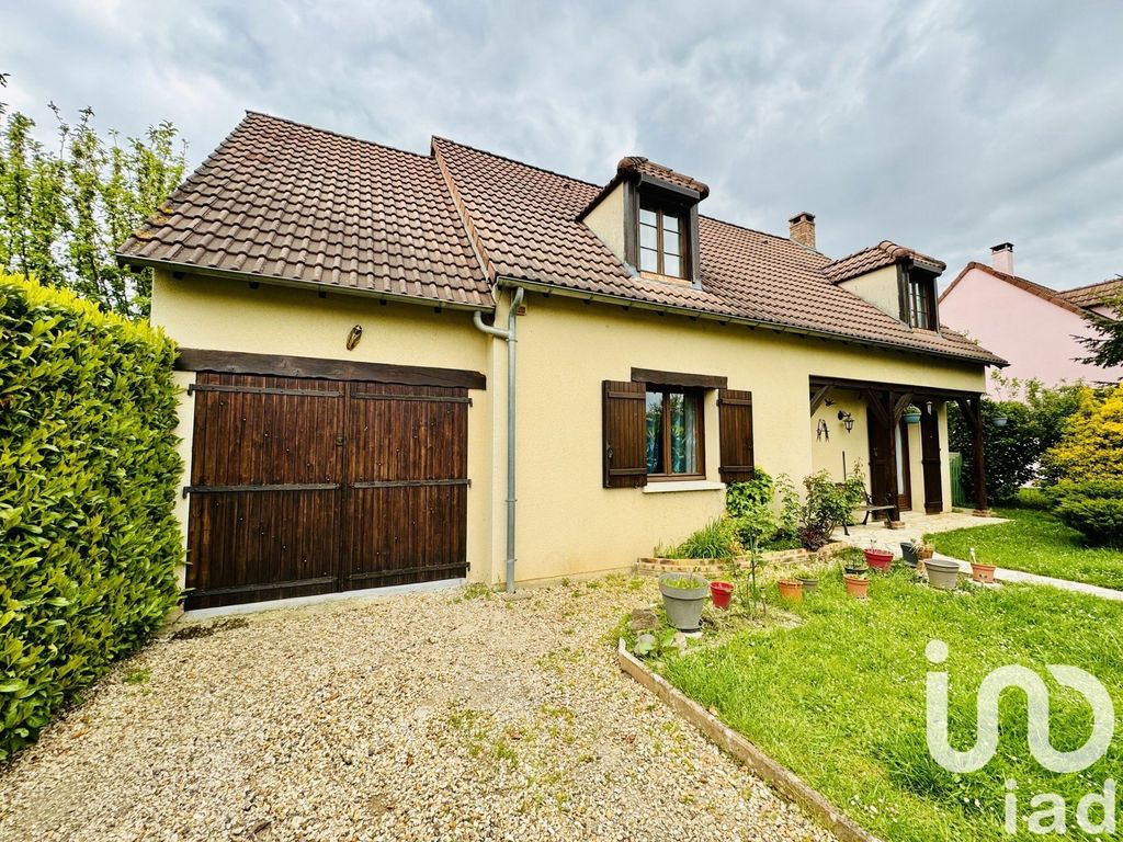 Achat maison à vendre 4 chambres 123 m² - Savigny-le-Temple