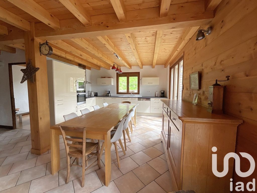 Achat maison à vendre 5 chambres 113 m² - Arâches-la-Frasse