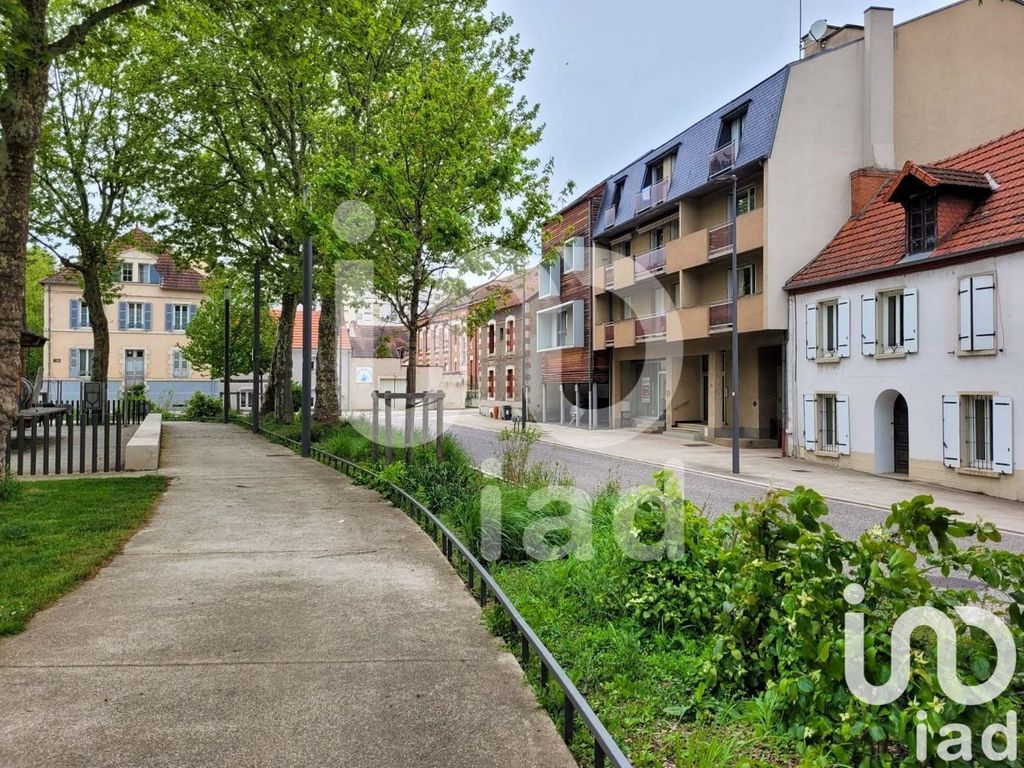 Achat appartement à vendre 5 pièces 133 m² - Montluçon