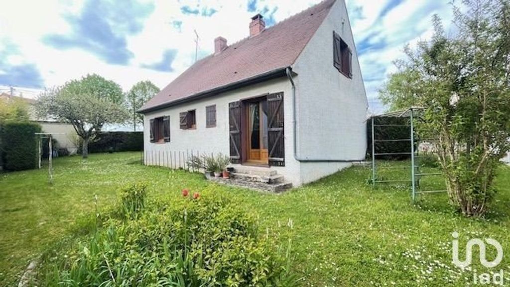 Achat maison à vendre 4 chambres 123 m² - Saint-Fargeau-Ponthierry