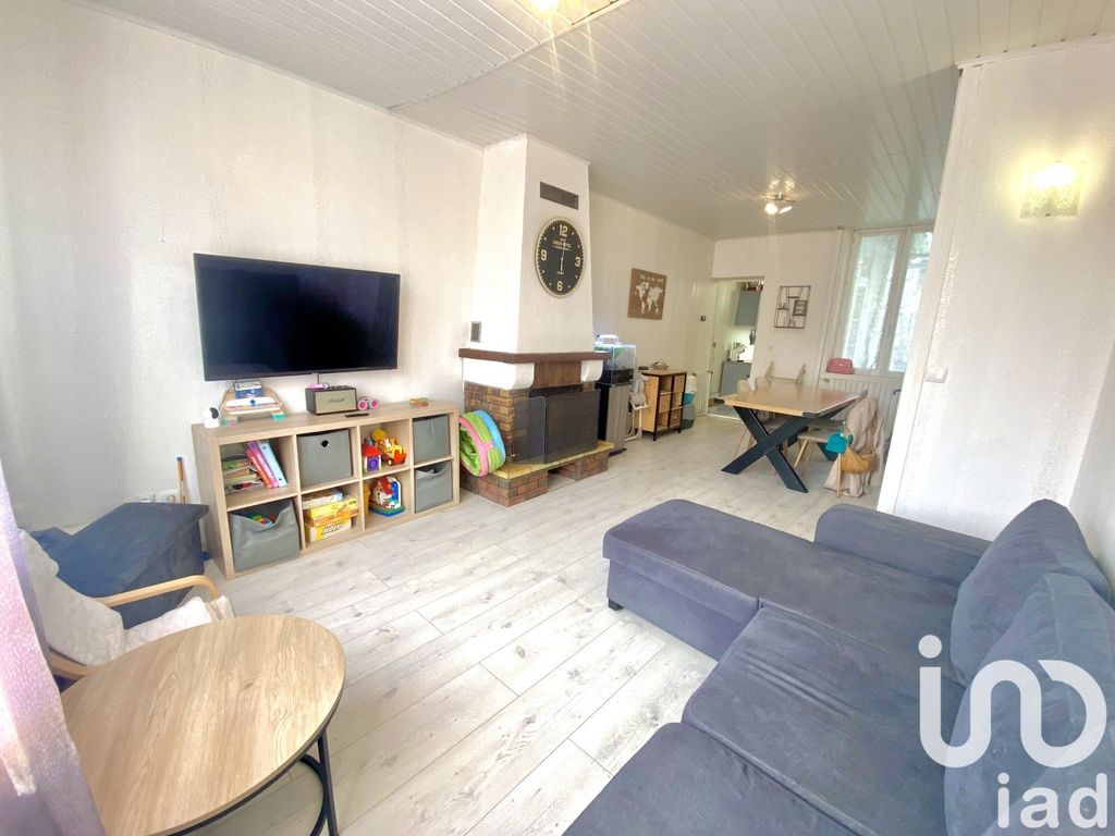 Achat maison à vendre 3 chambres 92 m² - Saint-Quentin