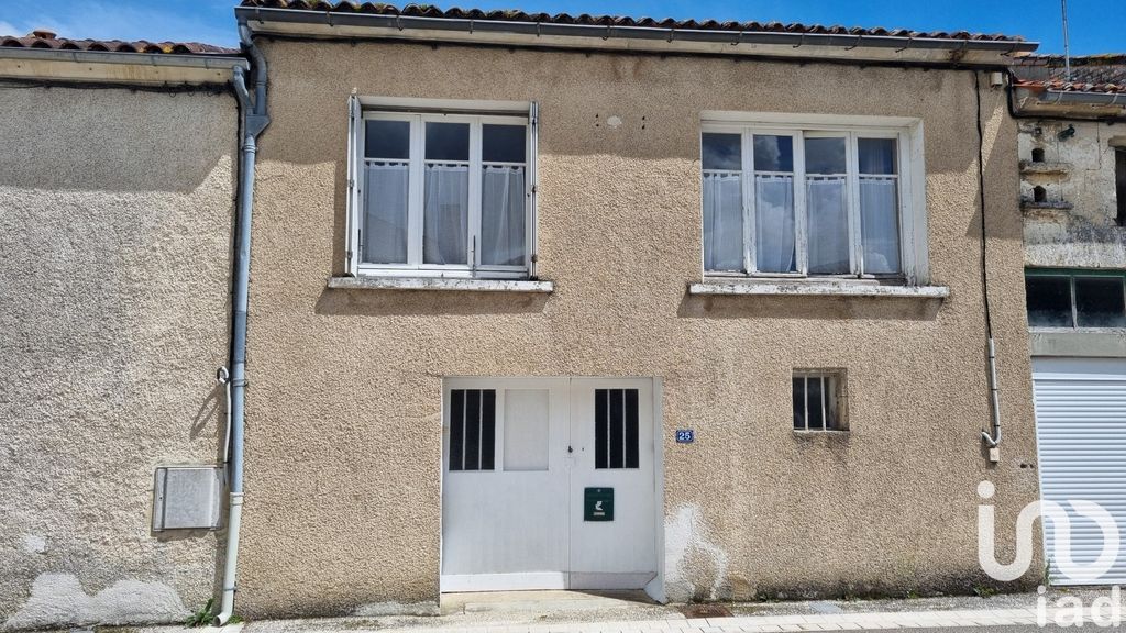 Achat maison à vendre 1 chambre 47 m² - Rouillac