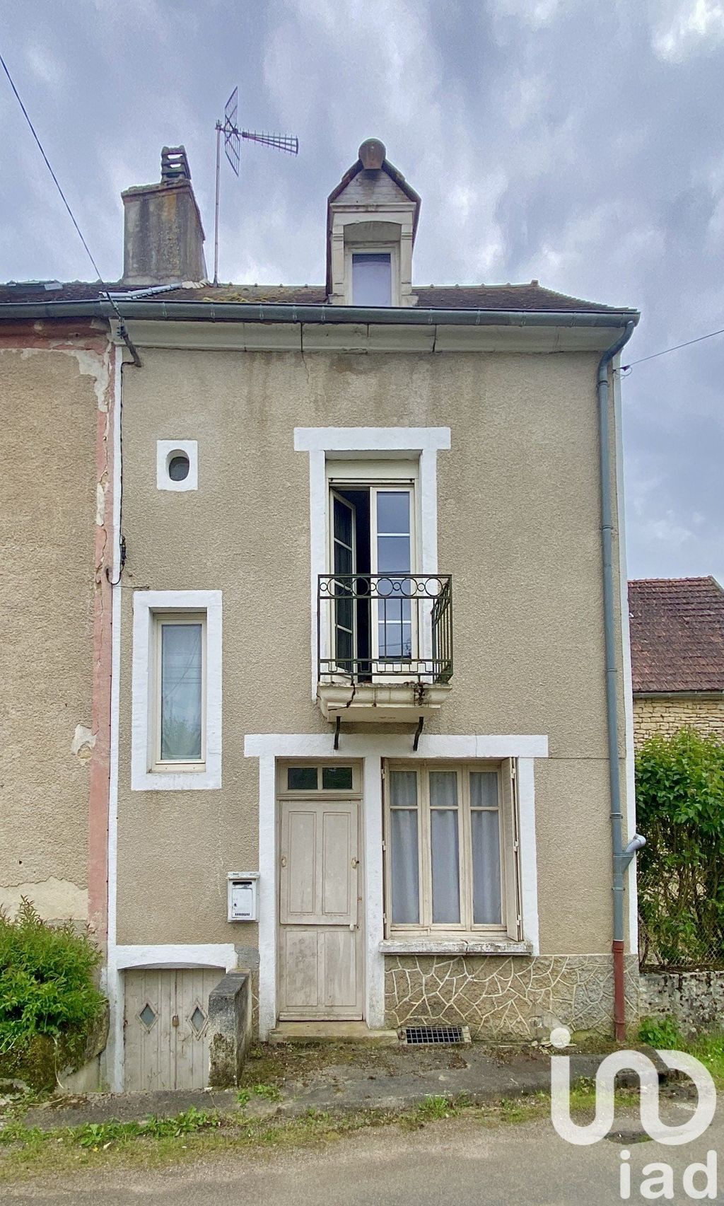 Achat maison à vendre 1 chambre 44 m² - Voutenay-sur-Cure