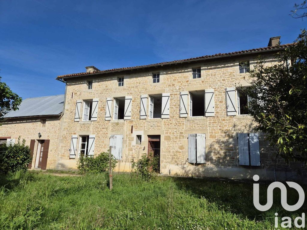 Achat maison à vendre 5 chambres 204 m² - Saint-Vincent-la-Châtre