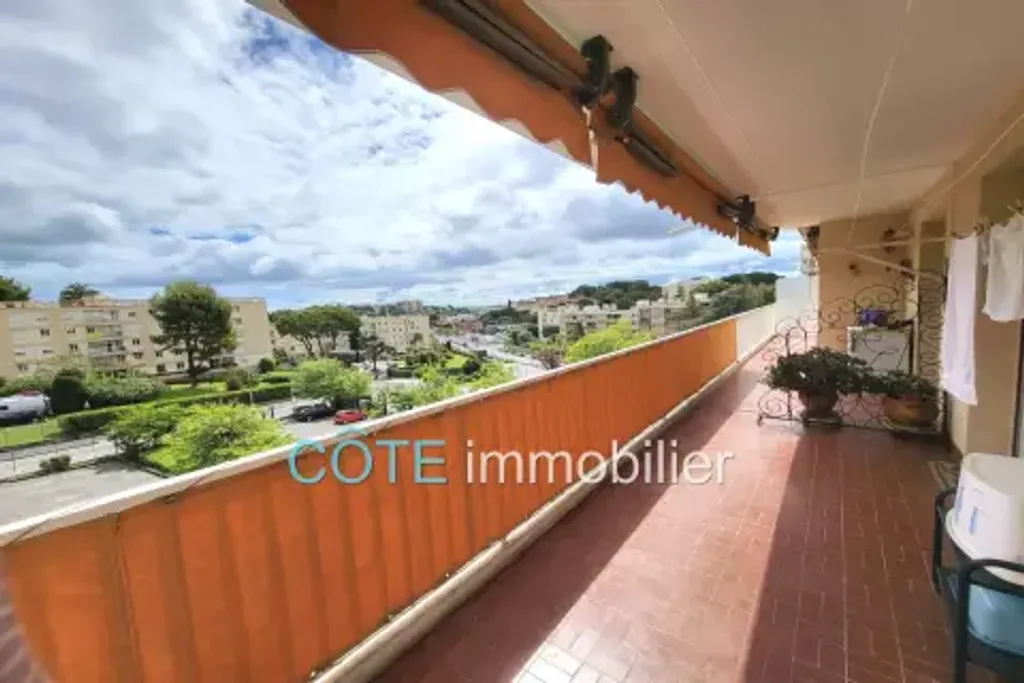 Achat appartement à vendre 5 pièces 115 m² - Antibes