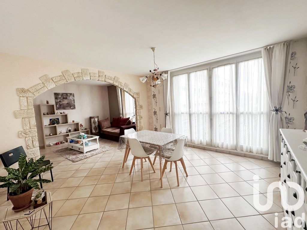 Achat appartement à vendre 4 pièces 87 m² - Beauvais