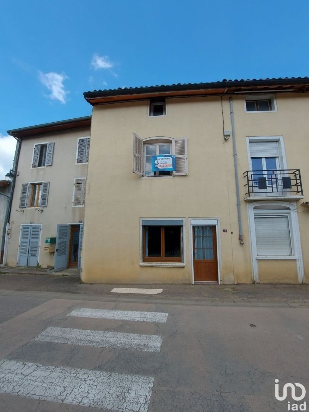 Achat maison à vendre 3 chambres 157 m² - Gigny