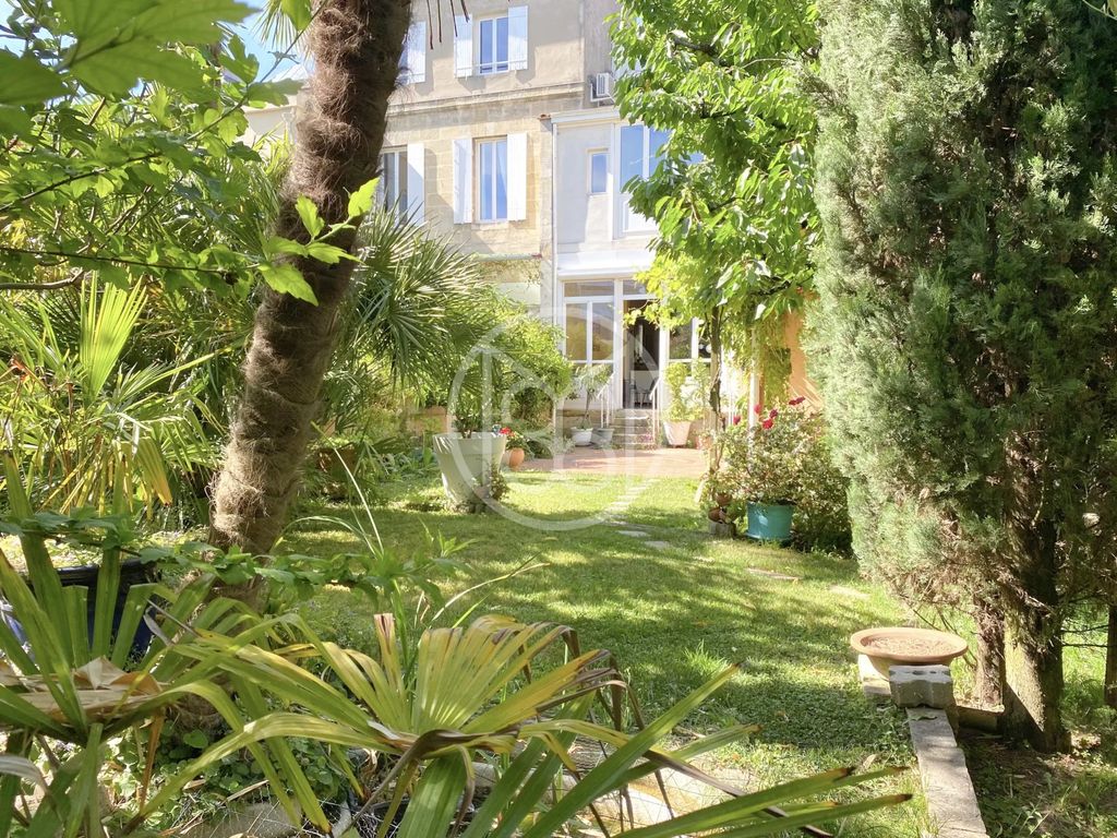 Achat maison à vendre 6 chambres 230 m² - Bordeaux