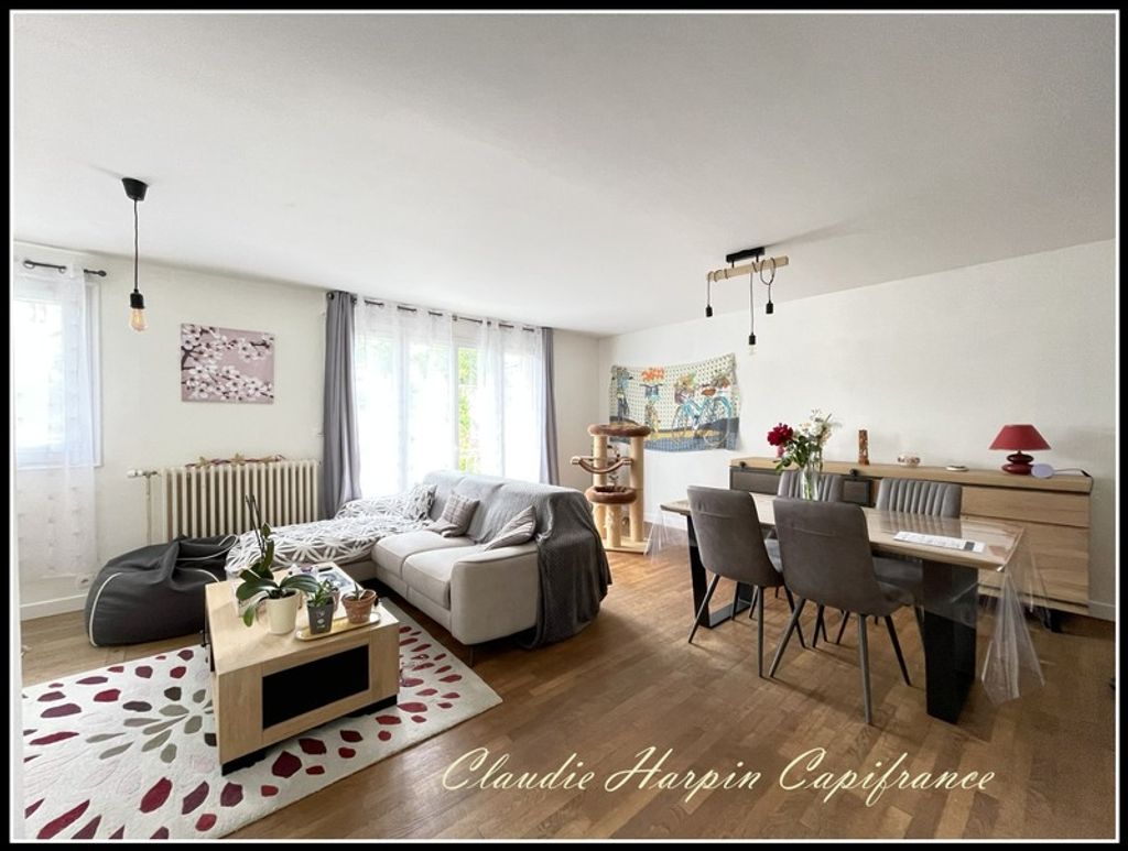 Achat maison à vendre 5 chambres 192 m² - Parthenay