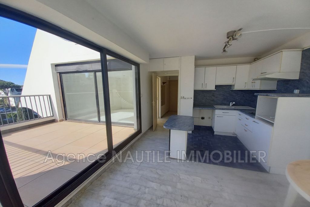 Achat appartement à vendre 2 pièces 44 m² - La Grande-Motte