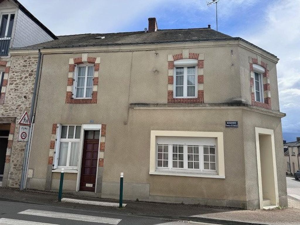 Achat maison à vendre 6 chambres 165 m² - Renazé