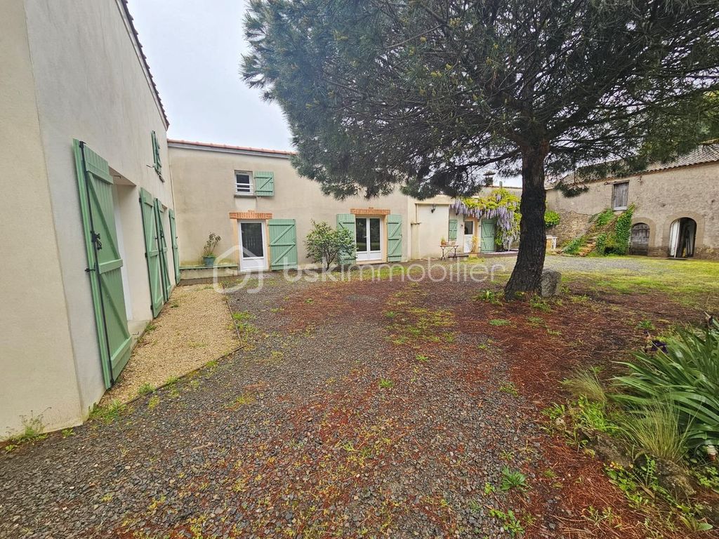 Achat maison à vendre 3 chambres 140 m² - Saint-Brevin-les-Pins