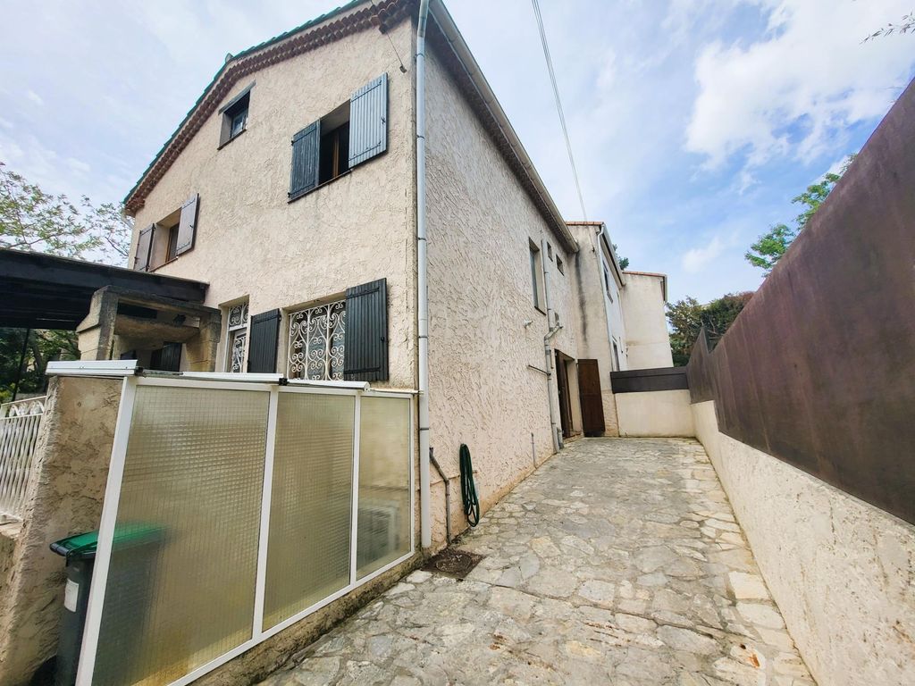 Achat maison à vendre 5 chambres 133 m² - Marseille 12ème arrondissement
