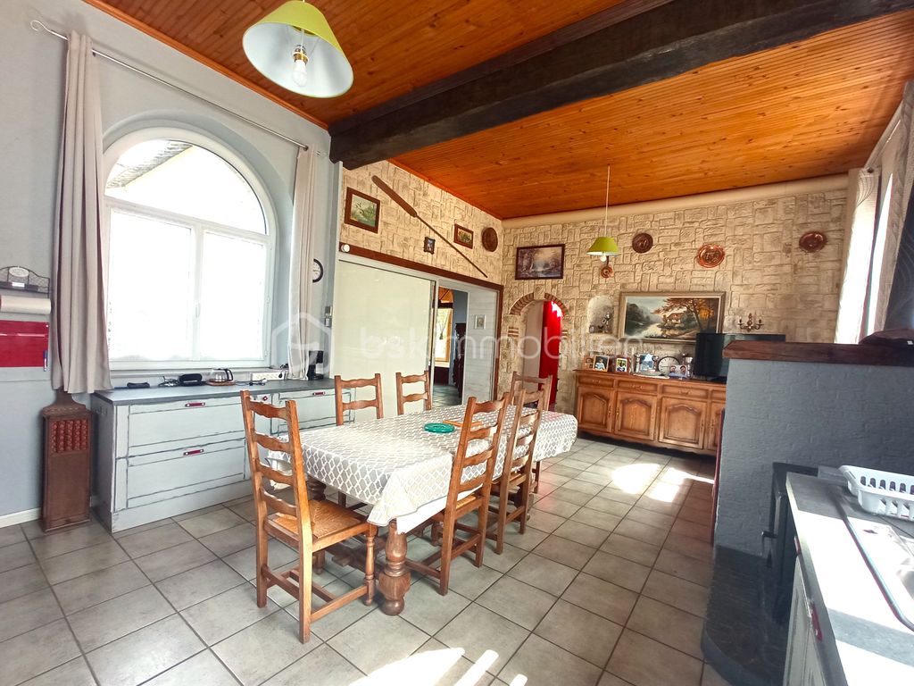 Achat maison à vendre 3 chambres 220 m² - Brocourt