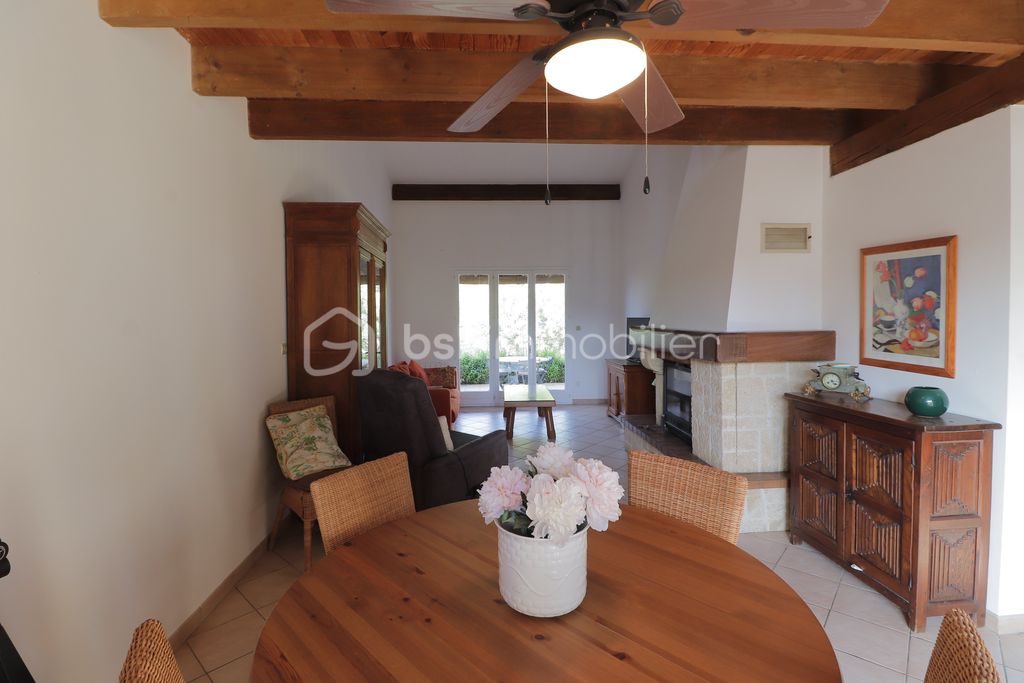 Achat maison à vendre 3 chambres 126 m² - Marsillargues