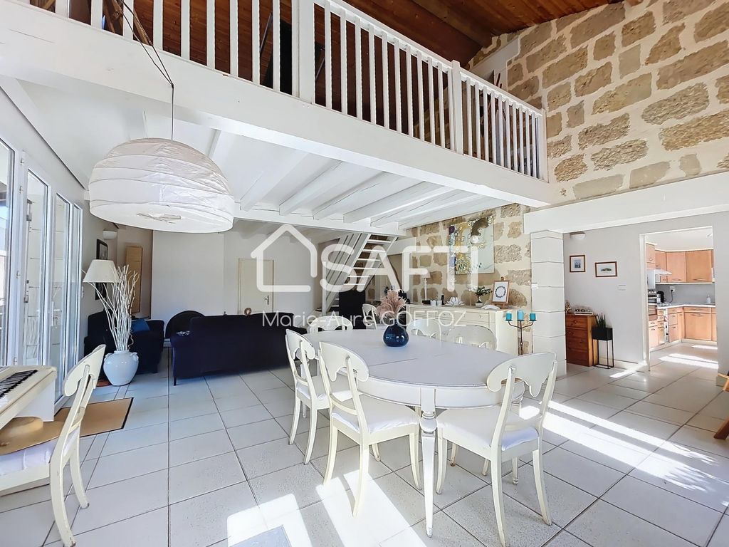 Achat maison à vendre 4 chambres 155 m² - Saint-Médard-en-Jalles