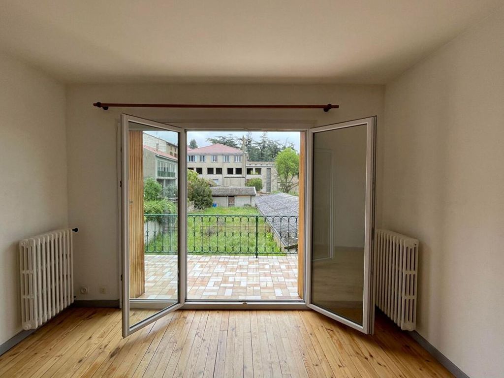 Achat appartement à vendre 3 pièces 79 m² - Boën-sur-Lignon