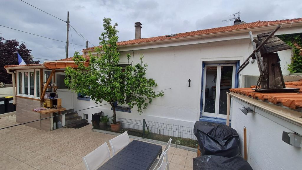 Achat maison à vendre 1 chambre 56 m² - Saint-Ouen-l'Aumône